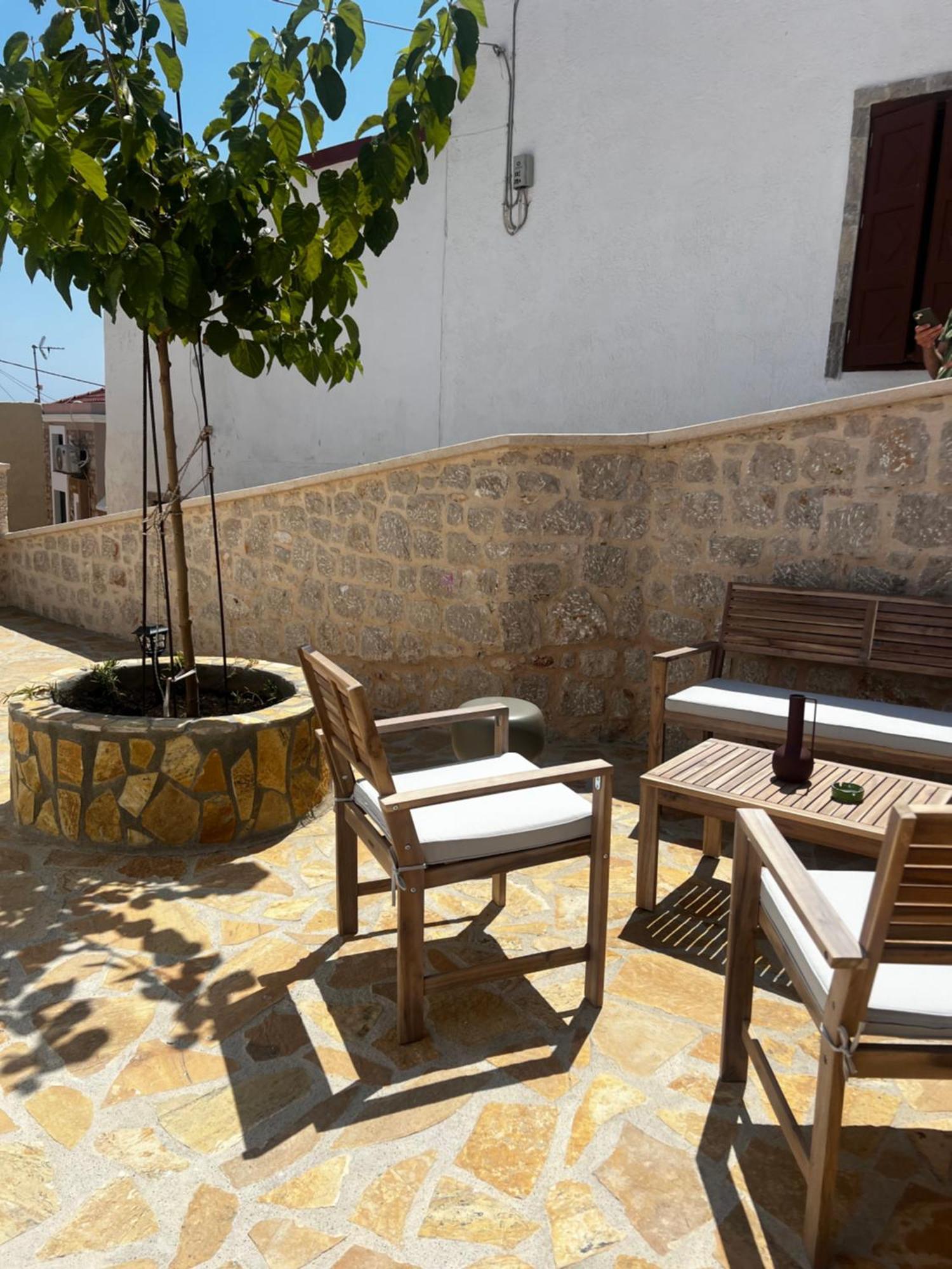 Villa Elli Chalki Town