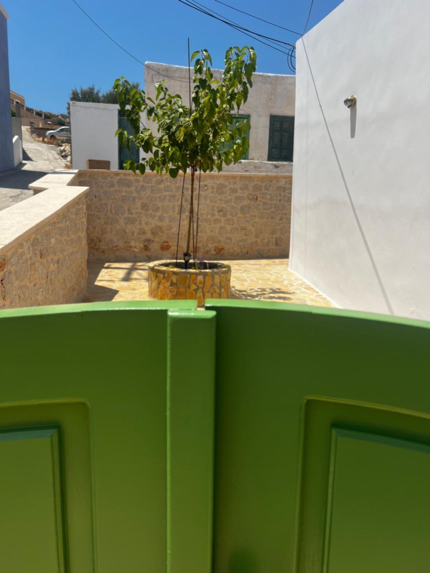Elli Chalki Town